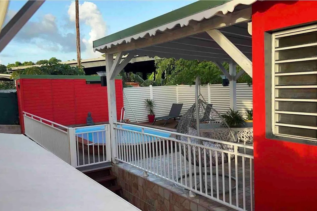 Apartment Appartement Charmant A Les Abymes Avec Piscine Privee 60M²